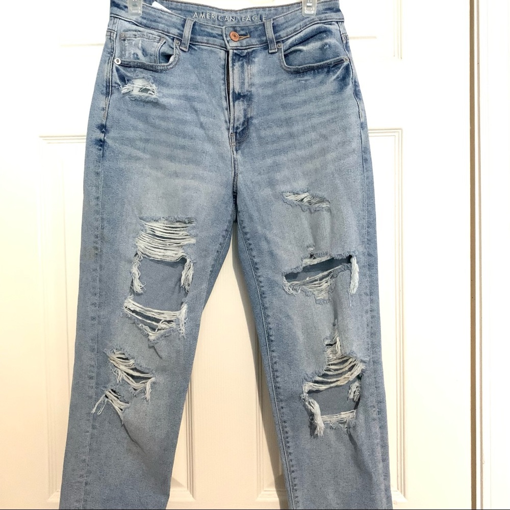 American eagle distressed jeans size 6